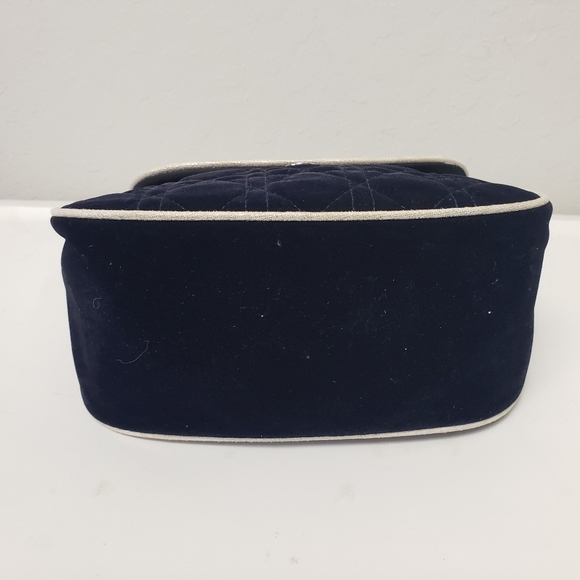 DIOR Cosmetic Bag - Picture 7 of 7